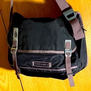 Timbuk2 large Command messenger padded laptop travel bag crossbody carry on VGUC